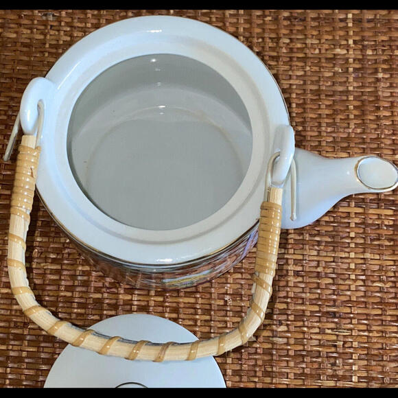 Miyako Imari Ware Teapot Gold Trim Handcrafted Porcelain Japan Bamboo Handle - Picture 8 of 12